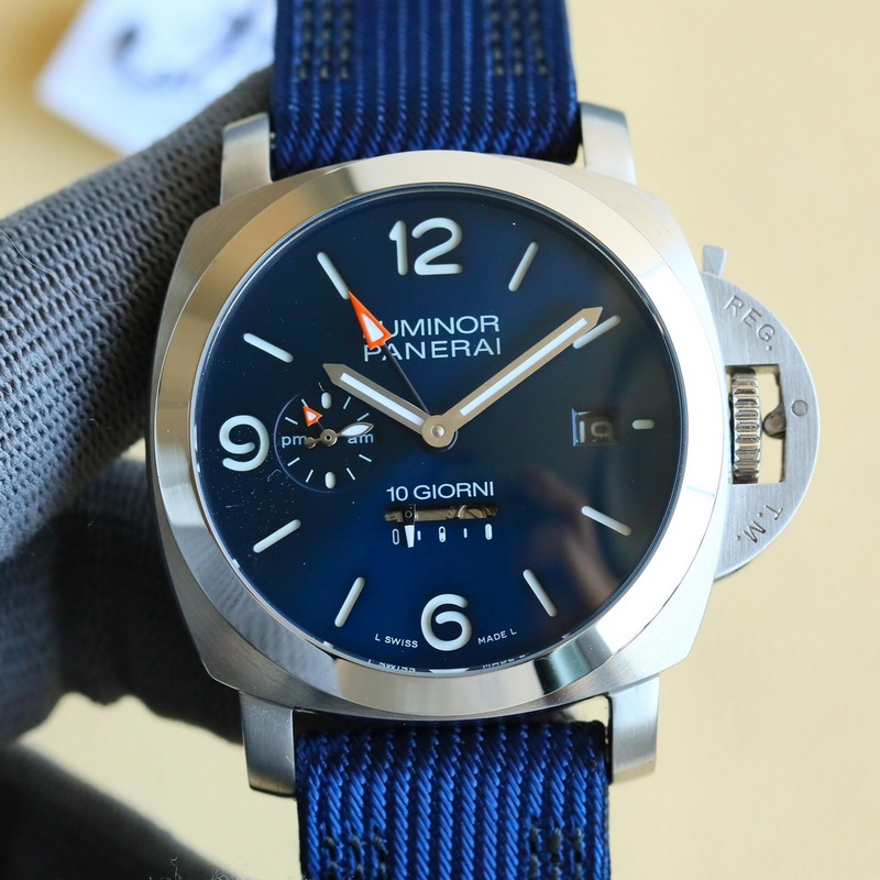 Panerai Luminor Marina V7 New Exclusive Release Features-2