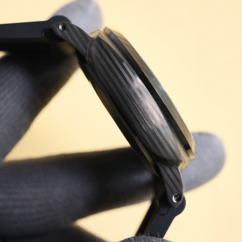 Panerai Submersible BMG-Tech 47mm Dive Replica Watch-8