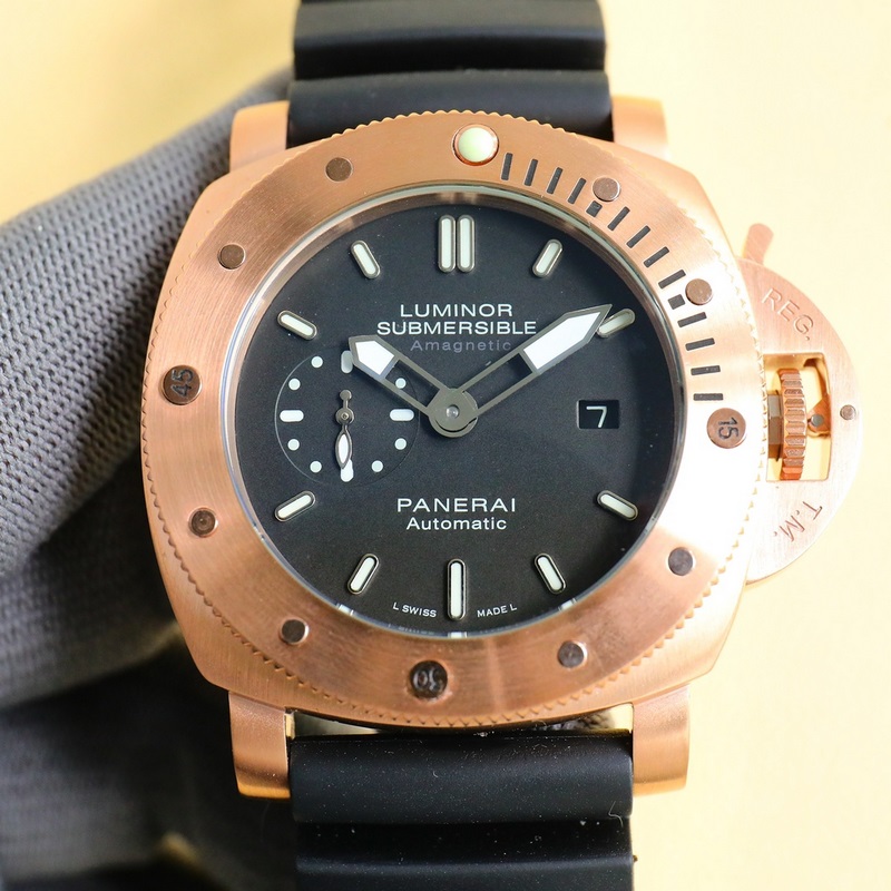 Panerai Submersible BMG-TECH 44mm Metal Glass Dive Replica Watch-2