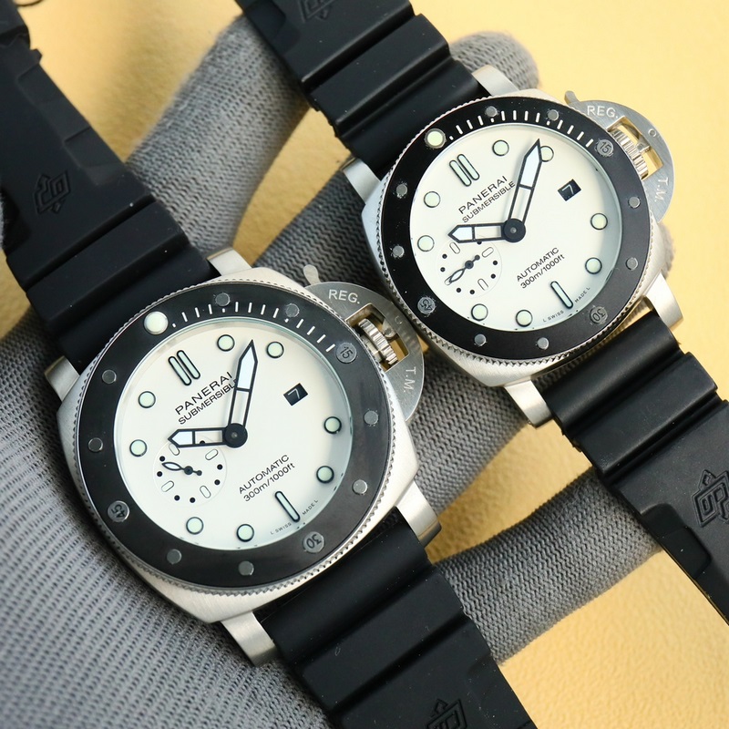 Panerai Submersible BMG-Tech 44mm Metal Glass Dive Replica Watch-3