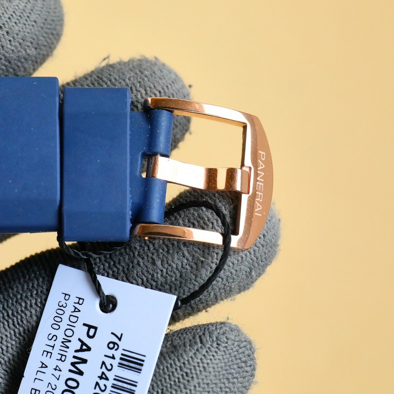 Panerai Luminor D V7 Factory Ultra-Thin Small Size Replica Watch-8