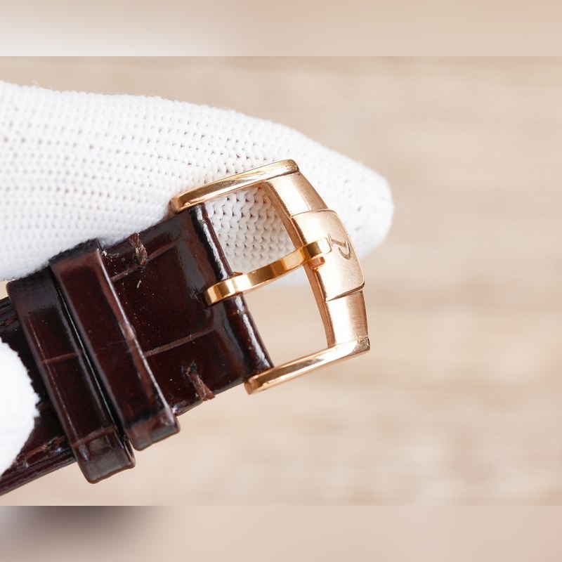 Piaget Altiplano Classic Ultra-Thin Replica Watch Refined Elegance-7