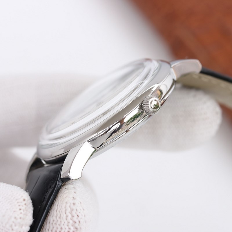 Piaget Altiplano Classic Ultra-Thin Replica Watch High-Quality Elegance-7