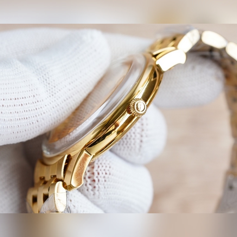 Piaget Altiplano Classic Ultra-Thin Replica Watch Elegant Craftsmanship-5