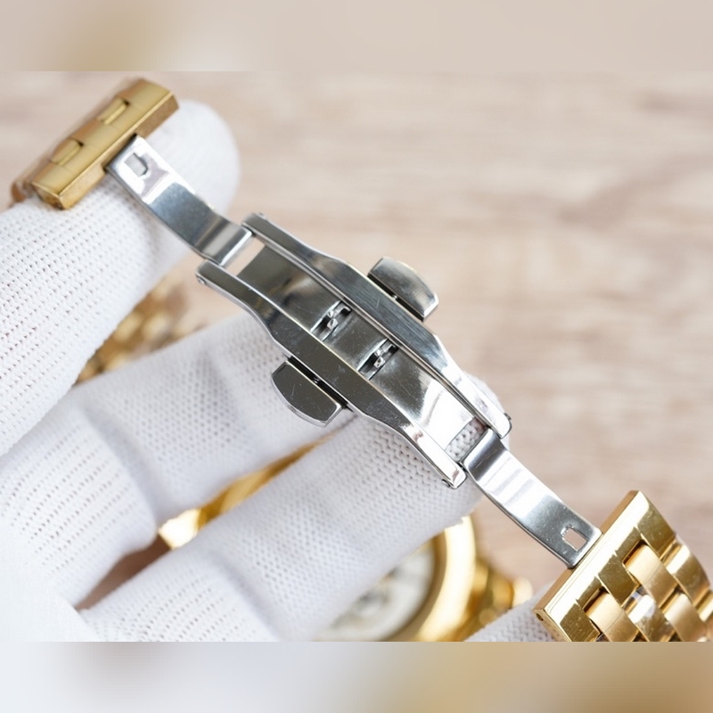 Piaget Altiplano Classic Ultra-Thin Replica Watch Elegant Craftsmanship-6