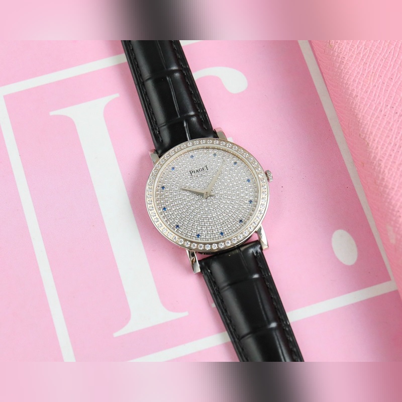 Piaget Altiplano Luxury Quartz Women's Replica Watch with Starry Sky Design-4