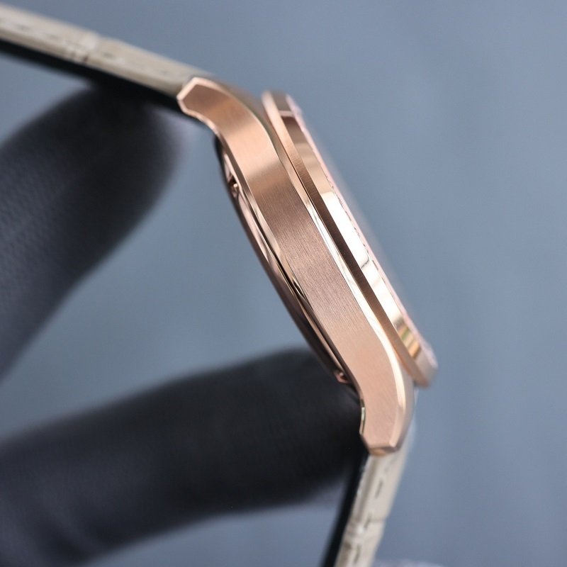 Piaget Polo S Series Art Meets Time in Luxury Craftsmanship-6