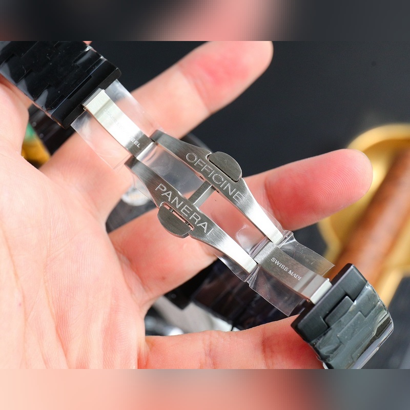 Panerai Submersible BMG-TECH 47mm New Model with Enhanced Durability-6