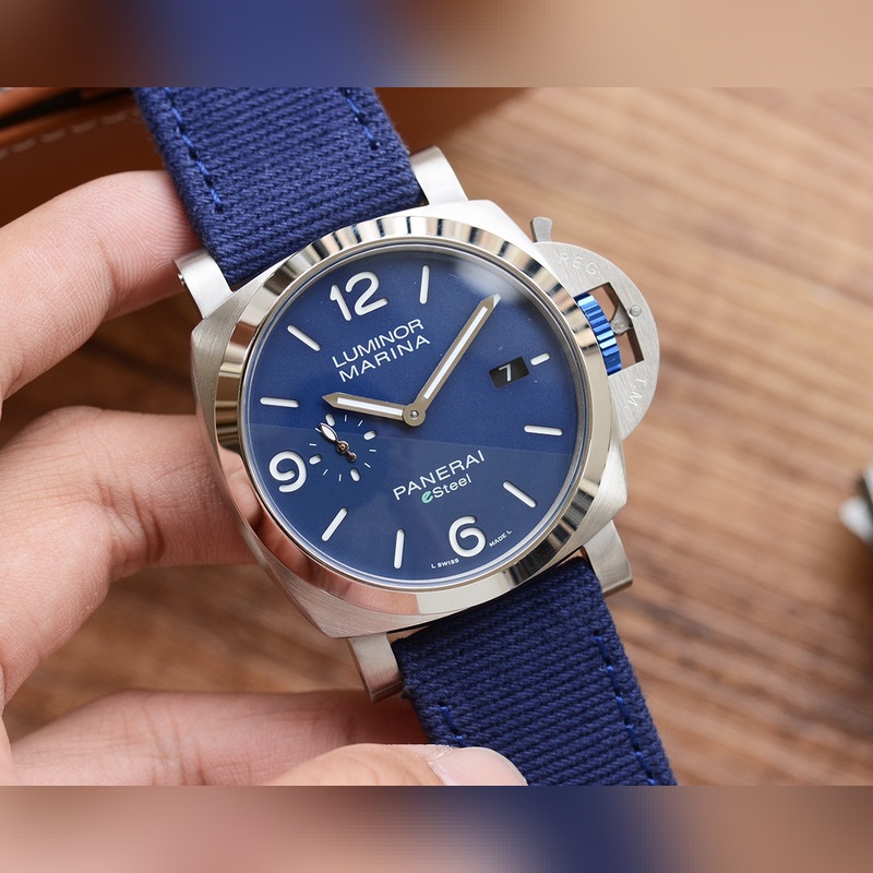 Panerai Luminor V7 AM01356 High-tech Excellence in Replica Watchmaking-2