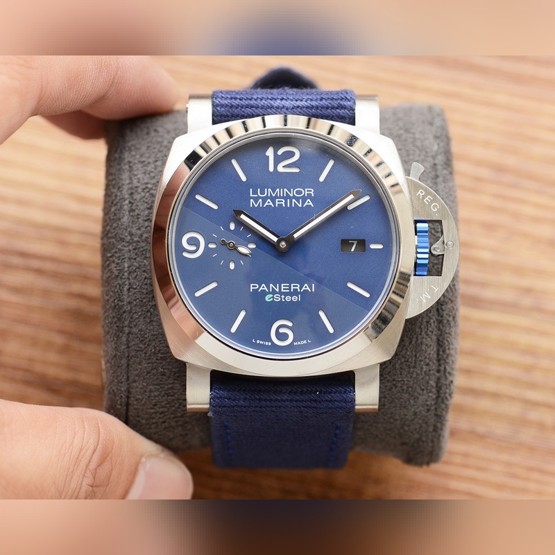 Panerai Luminor V7 AM01356 High-tech Excellence in Replica Watchmaking-3
