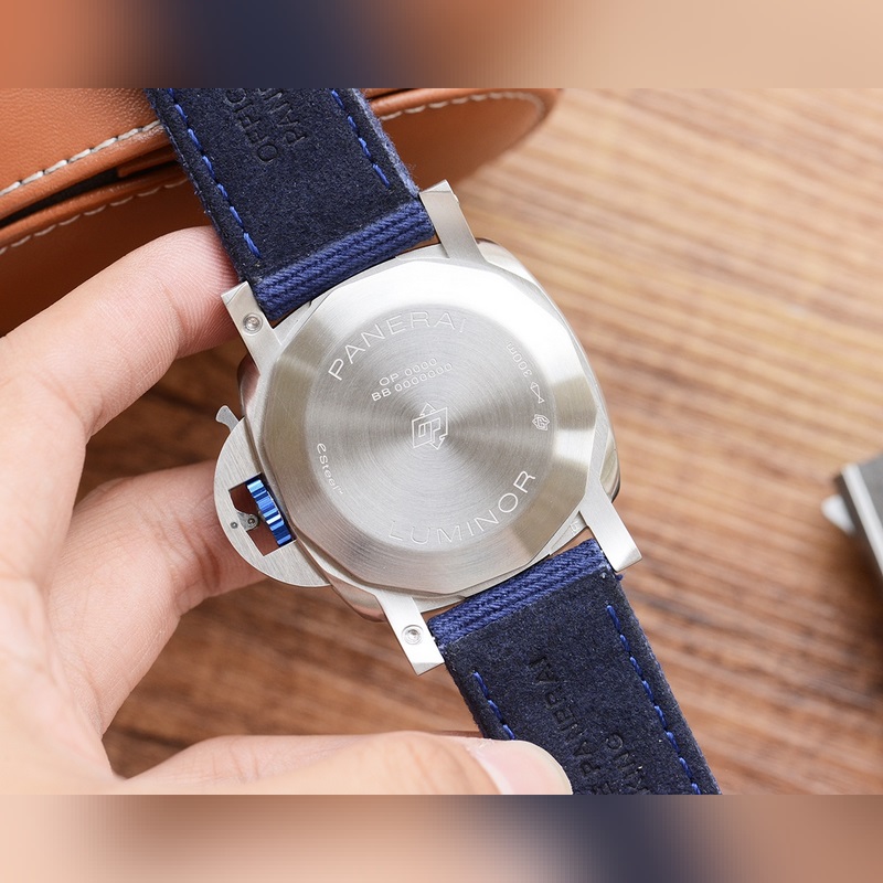 Panerai Luminor V7 AM01356 High-tech Excellence in Replica Watchmaking-8