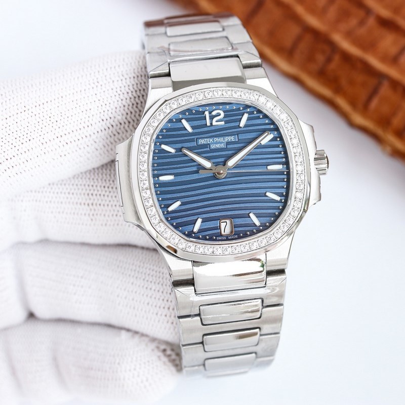 Patek Philippe Nautilus Elegant Women's Replica Watch-3