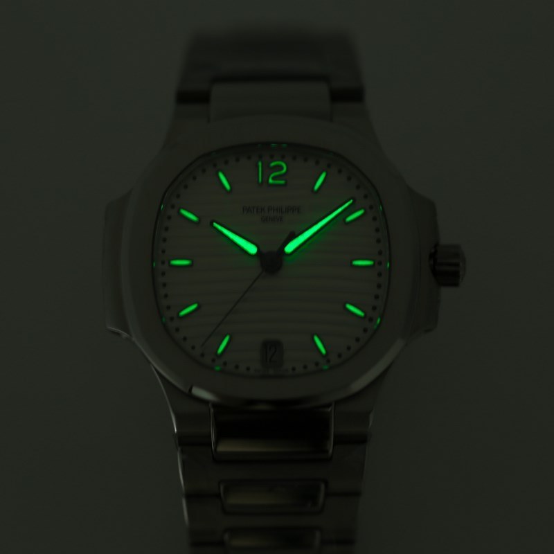 Patek Philippe Nautilus Women's Replica Watch Elegant Sports Timepiece-3