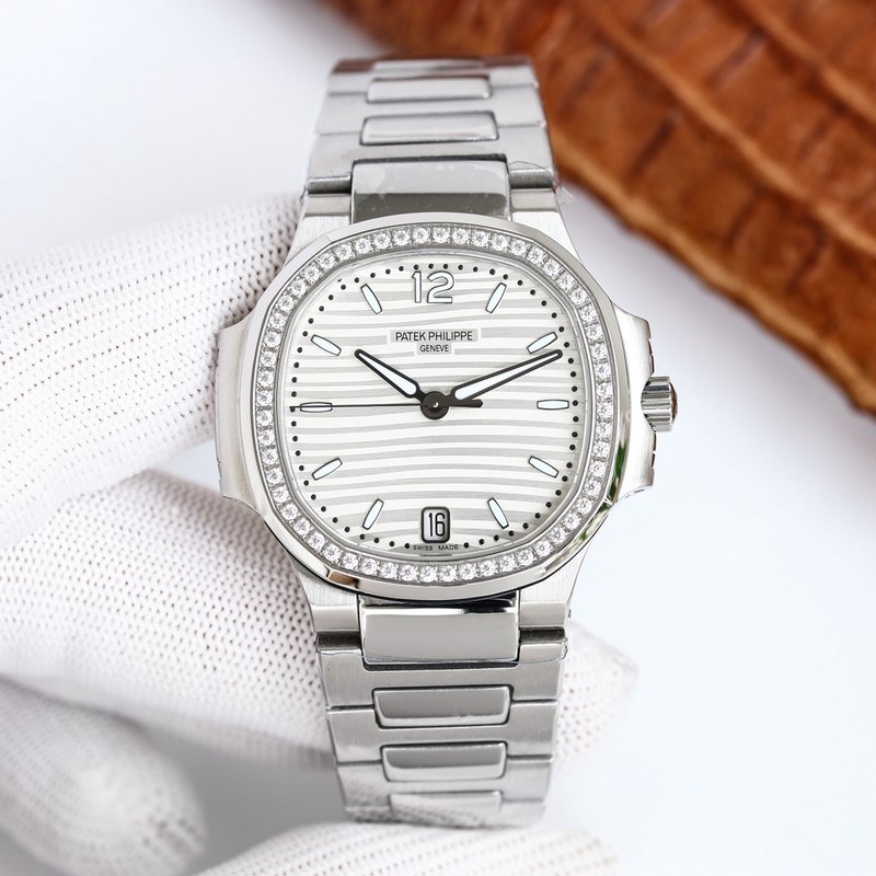 Patek Philippe Nautilus Women's Replica Watch Elegant Sports Timepiece-4