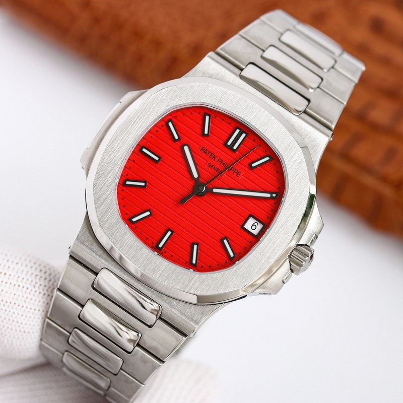 Patek Philippe Nautilus 5711 Classic Steel Replica Watch with High Quality Bracelet and Case-2