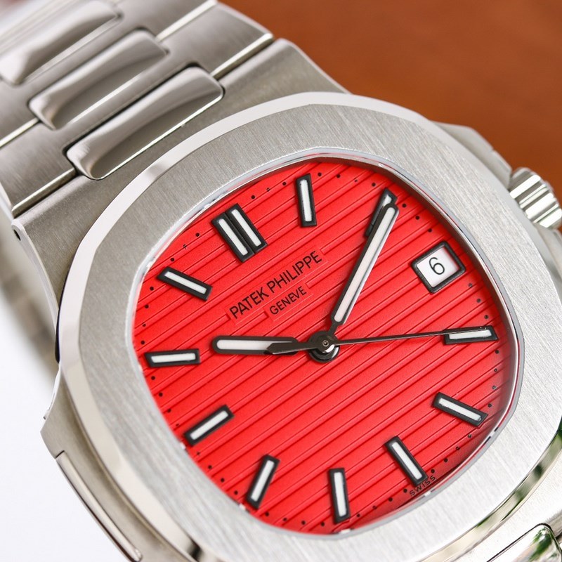 Patek Philippe Nautilus 5711 Classic Steel Replica Watch with High Quality Bracelet and Case-3