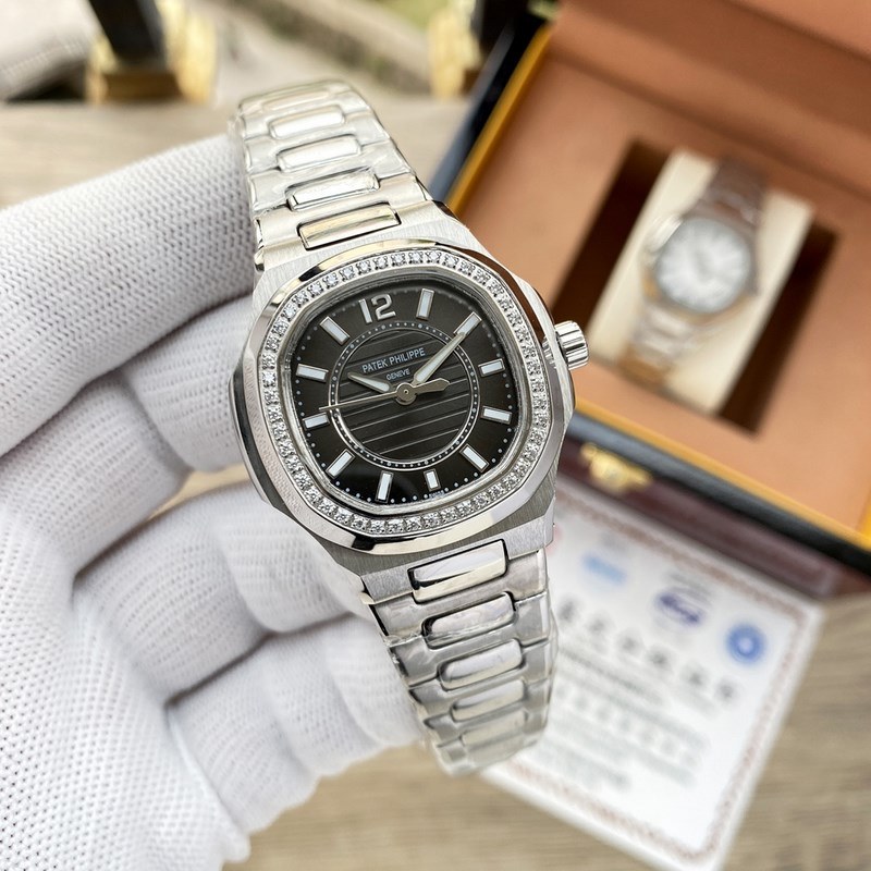 Patek Philippe Nautilus Women's Replica Watch Elegant Timepiece-3