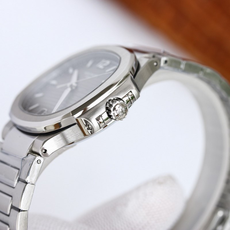 Patek Philippe Nautilus Women's Replica Watch PP7118 Elegant Sport Quality-7