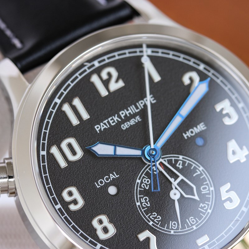 Patek Philippe Calatrava Pilot Travel Time Ref. 5524 Dual Time Zone Replica Watch-4