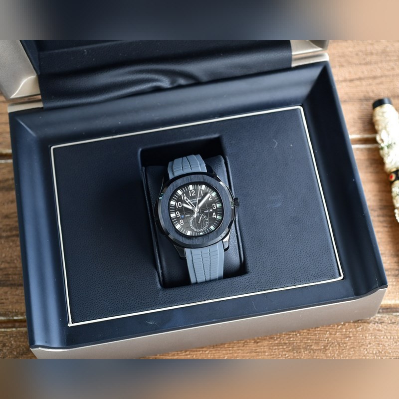 Patek Philippe Aquanaut Travel Time 5164A Dual Time Zone Calendar-4