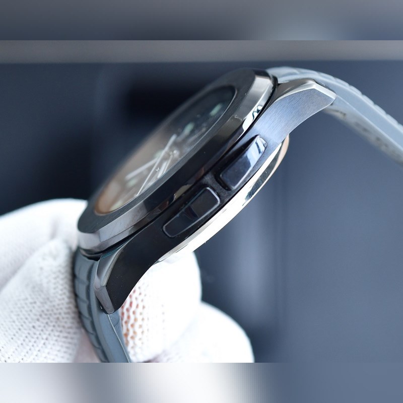 Patek Philippe Aquanaut Travel Time 5164A Dual Time Zone Calendar-6