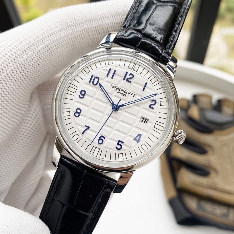 Patek Philippe Aquanaut 42mm Replica Watch Quality Timepiece-1