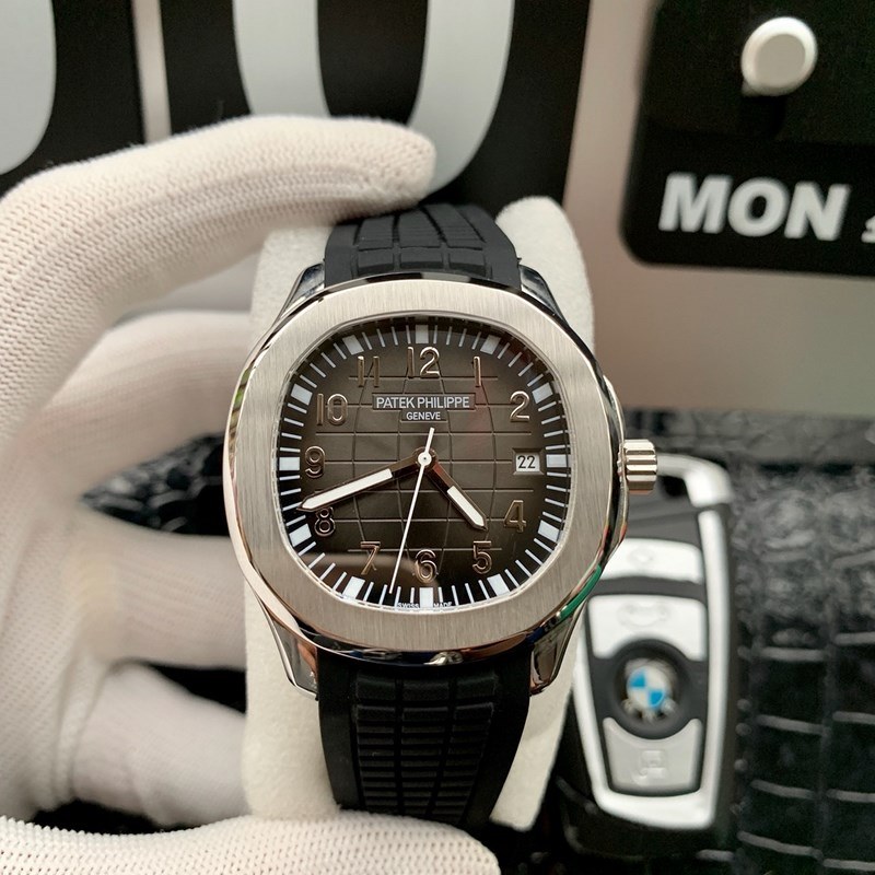Patek Philippe Aquanaut 40.8mm Luxury Replica Watch-3