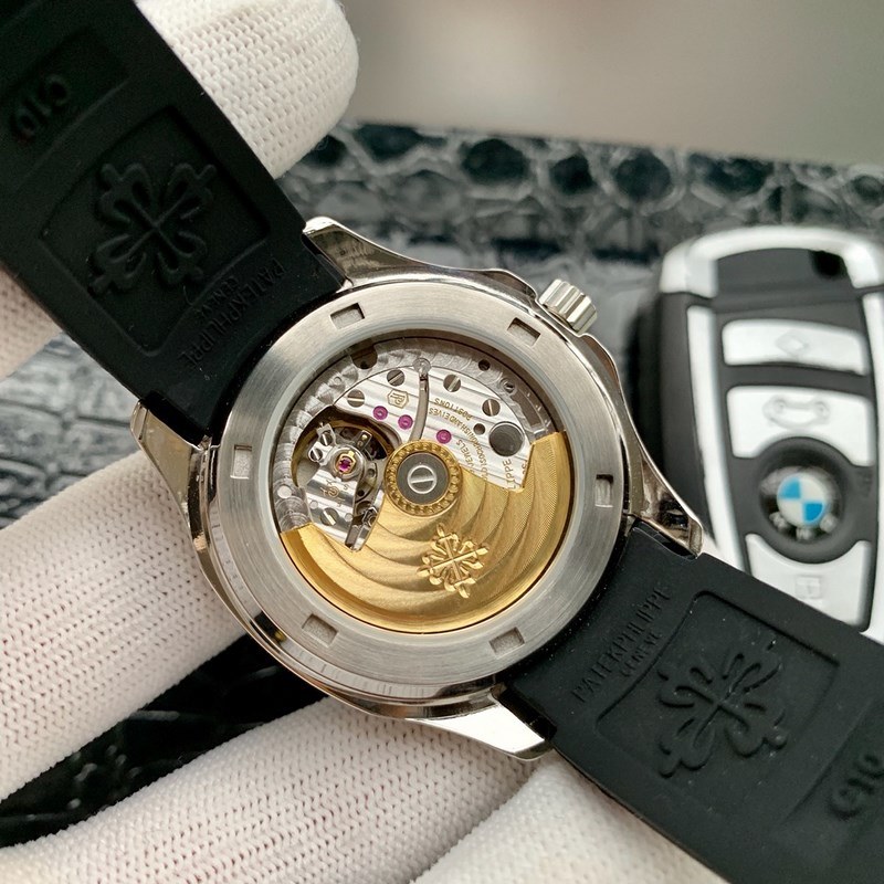 Patek Philippe Aquanaut 40.8mm Luxury Replica Watch-7