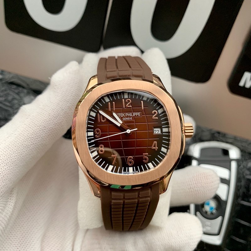 Patek Philippe Aquanaut 40.8mm Luxury Replica Watch-3