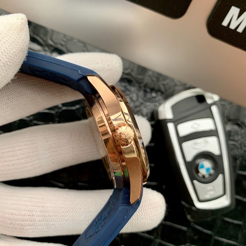 Patek Philippe Aquanaut 40.8mm Luxury Replica Watch-8