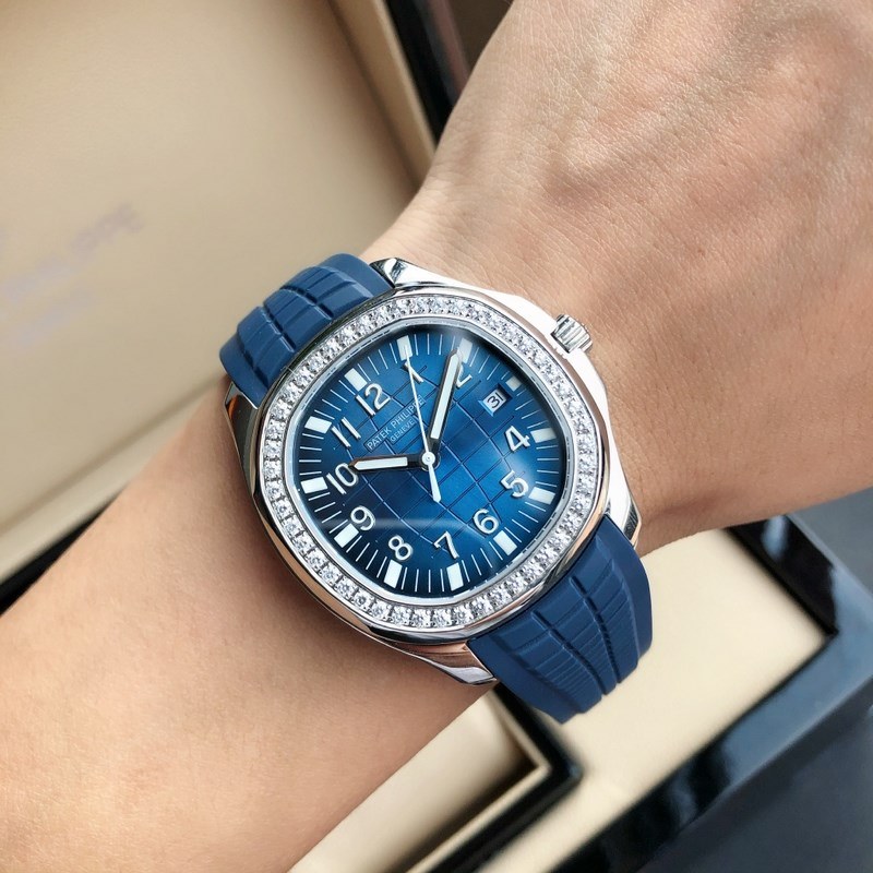 Patek Philippe AQUANAUT 5167A WristReplica Watch Quality Timepiece-4