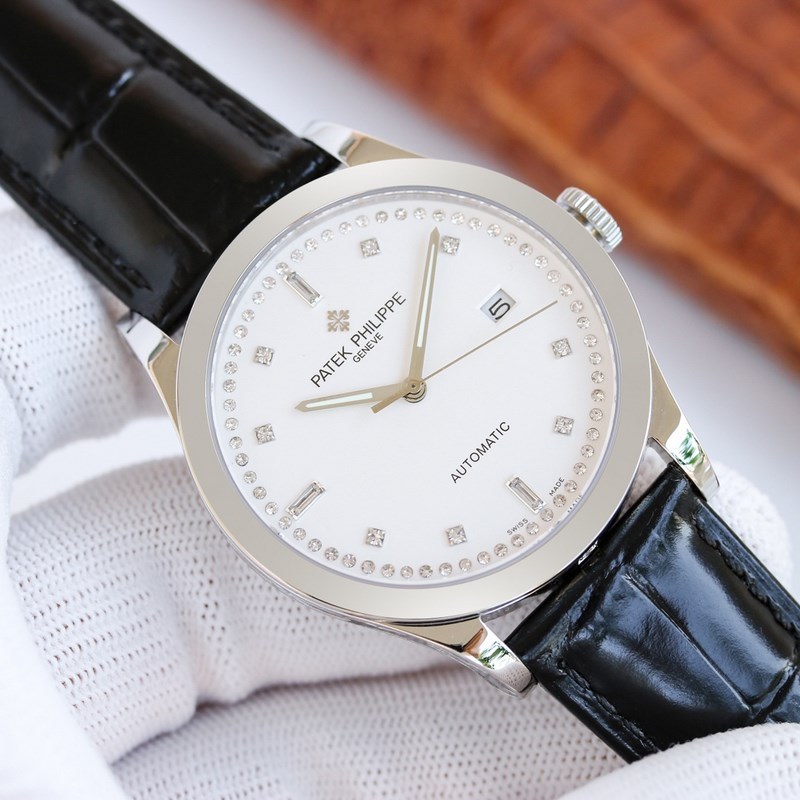 Patek Philippe Calatrava Overseas Engraved Replica Watch Unique Elegance and Quality-5