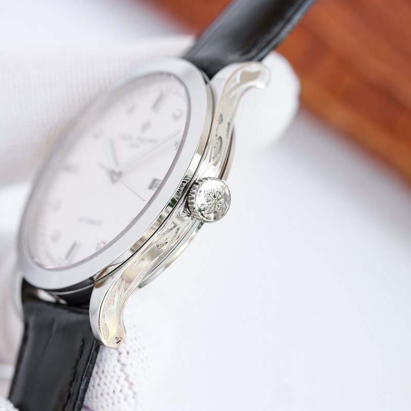 Patek Philippe Calatrava Overseas Engraved Replica Watch Unique Elegance and Quality-6