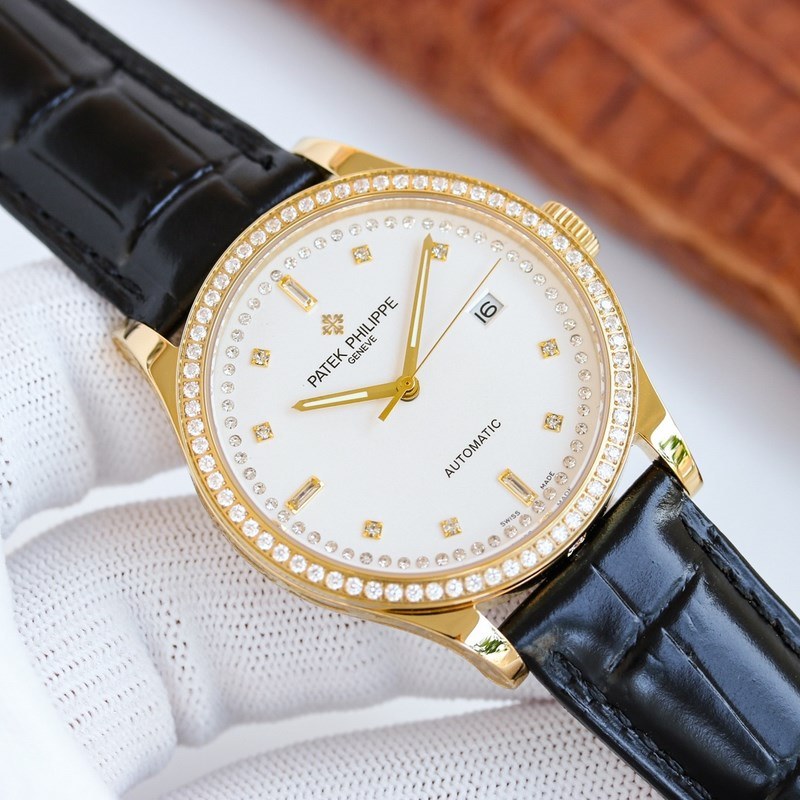 Patek Philippe Calatrava Overseas Engraved Replica Watch Unique Luxury Experience-7