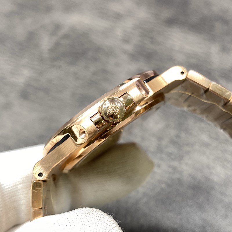 Patek Philippe Nautilus Replica Watch Premium Quality Iconic Design-4