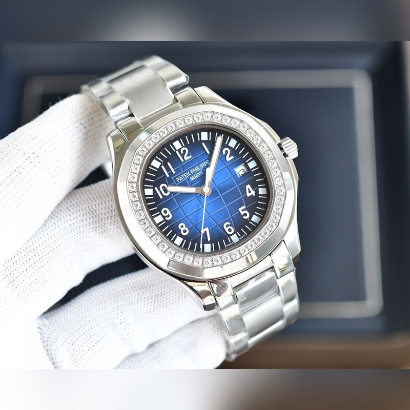 Patek Philippe Aquanaut Classic Men's Replica Watch with Three Hands-3