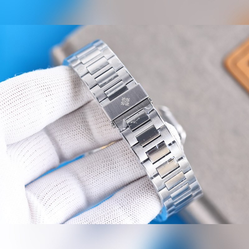 Patek Philippe Nautilus Replica Watch Timeless Luxury and Precision-8