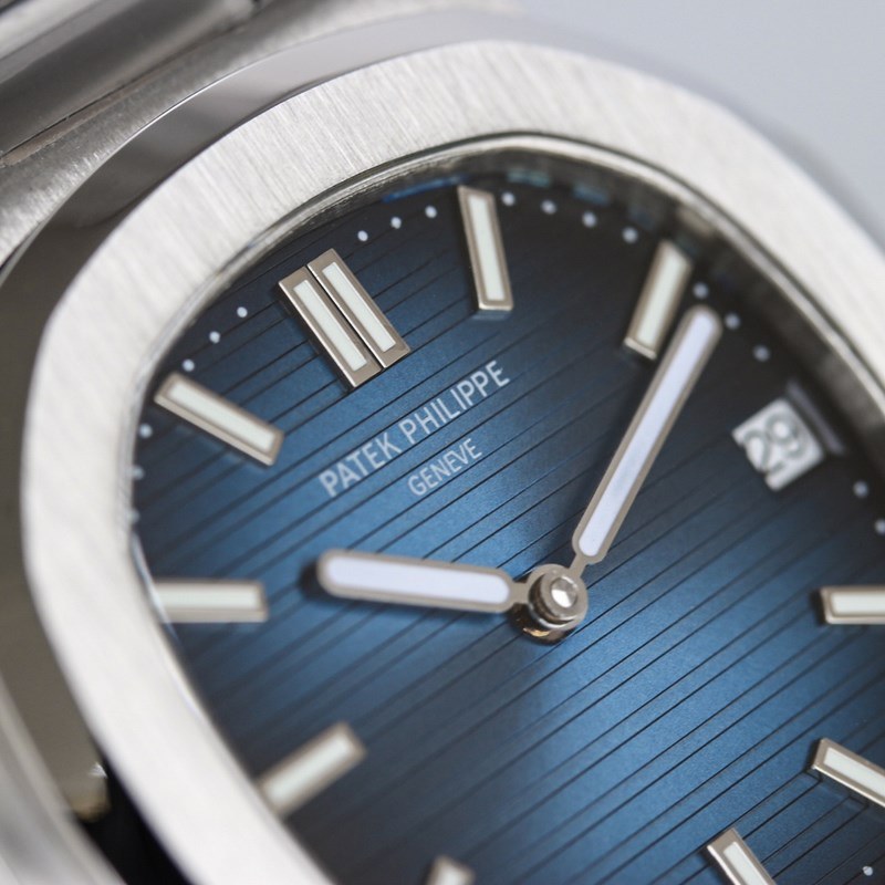 Patek Philippe Nautilus 5711A Steel Luxury Sports Replica Watch-3