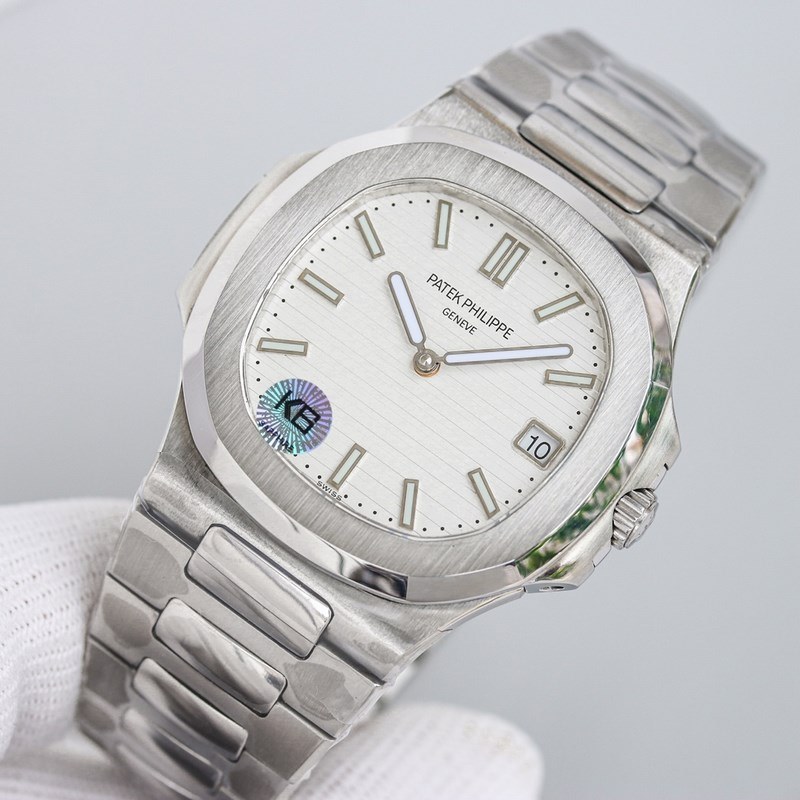 Patek Philippe Nautilus 5711A Steel Replica Watch The King of Sport Elegance-2