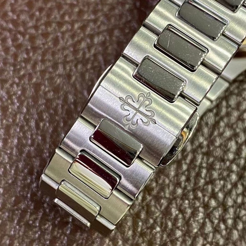 Patek Philippe Nautilus 324SC Ladies Replica Watch 29 Jewel Movement-8