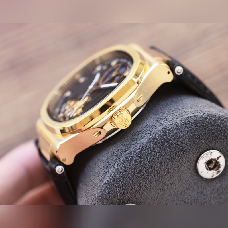 Patak Philippe Starry Flying Tourbillon Latest Nautilus Collection Launch-7