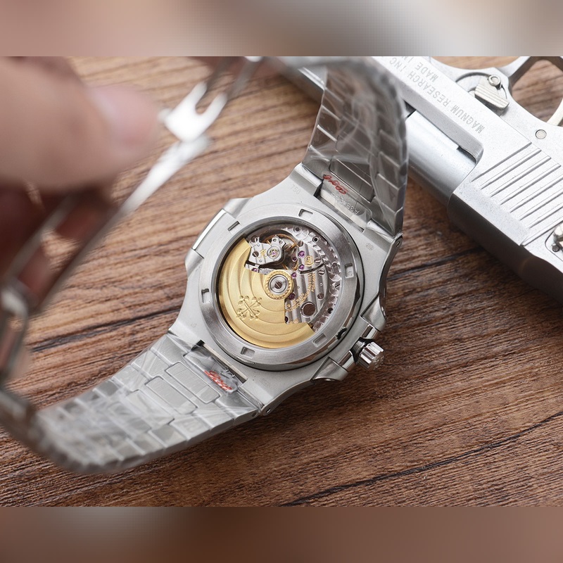 Patek Philippe Nautilus 5711 Steel King Stunning Release with Best Quality-8