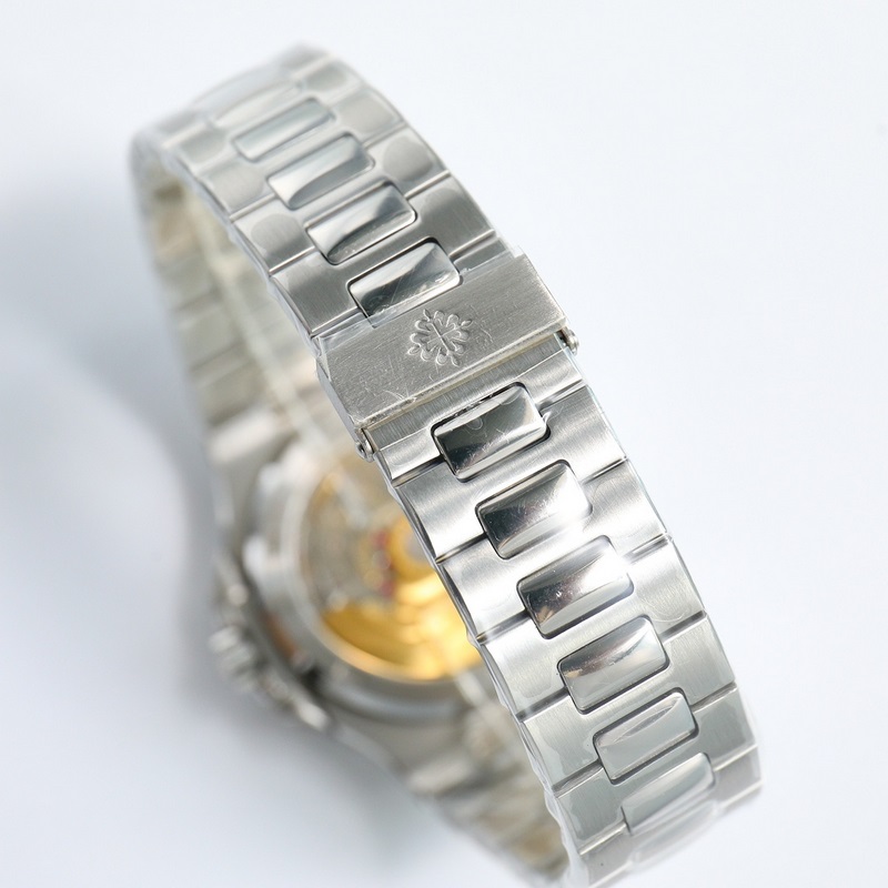 Patek Philippe Nautilus 5711A Elegant Sport Replica Watch in Steel-5