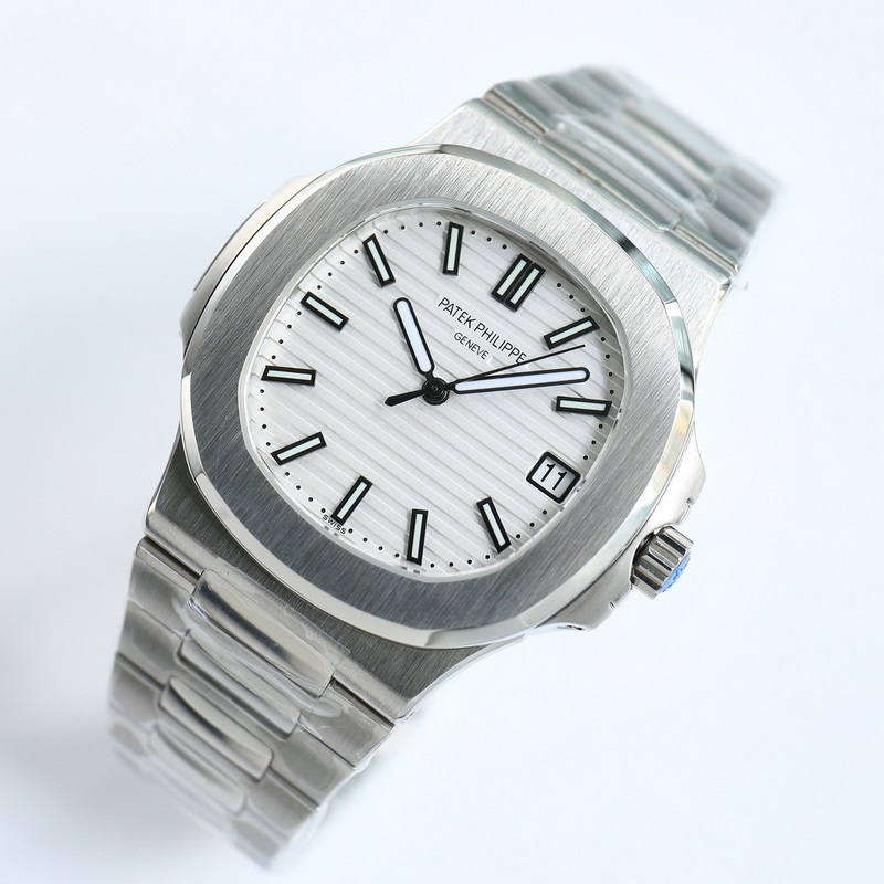 Patek Philippe Nautilus 5711A Steel Elegant Sports Replica Watch-2