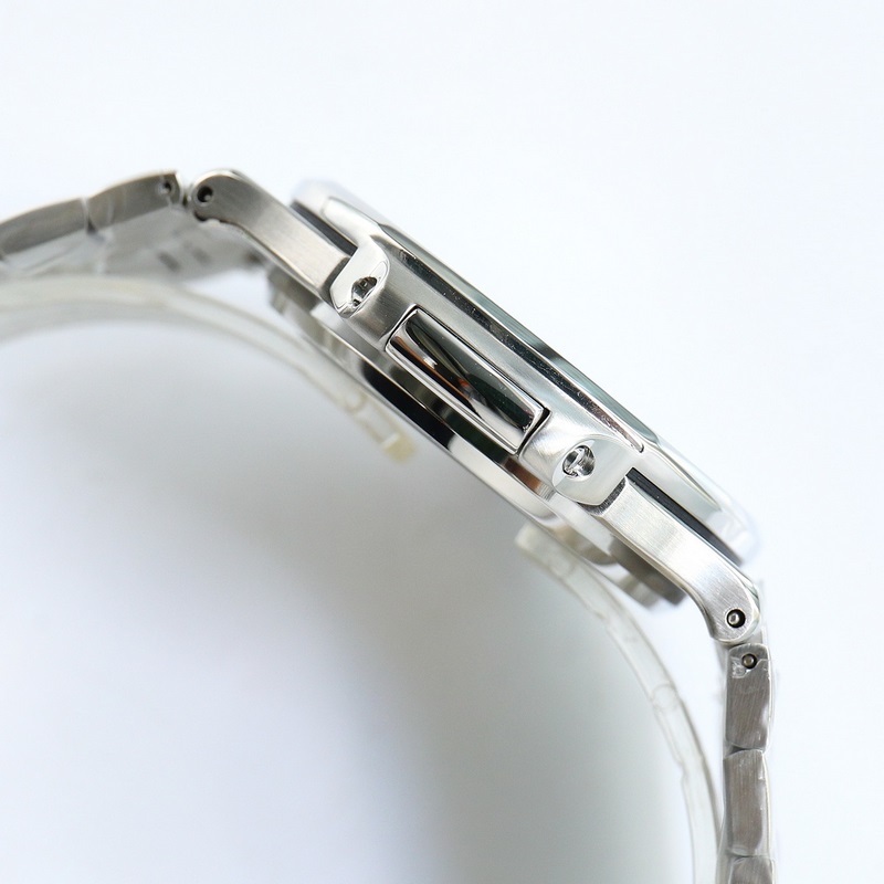 Patek Philippe Nautilus 5711A Steel Elegant Sports Replica Watch-3