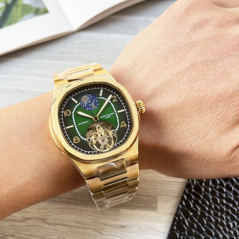 Patek Philippe Nautilus Series Replica Watch Exclusive Release with Best Design-2