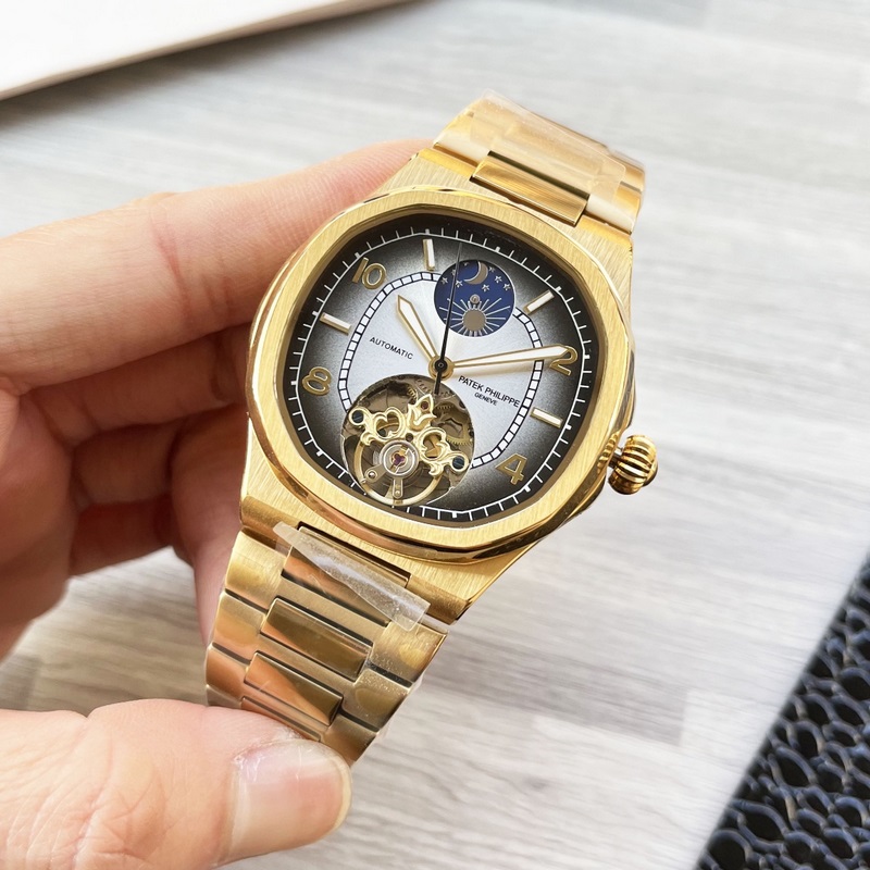 Patek Philippe Nautilus Series Replica Watch Exclusive Release with Best Design-5