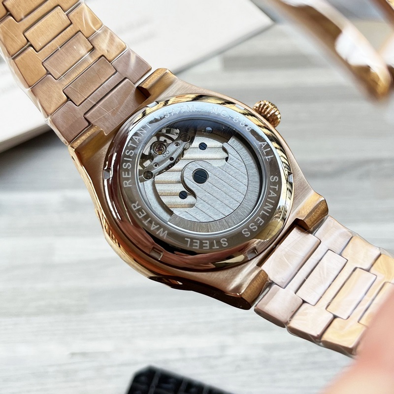 Patek Philippe Nautilus Series Replica Watch Exclusive Release with Best Design-8