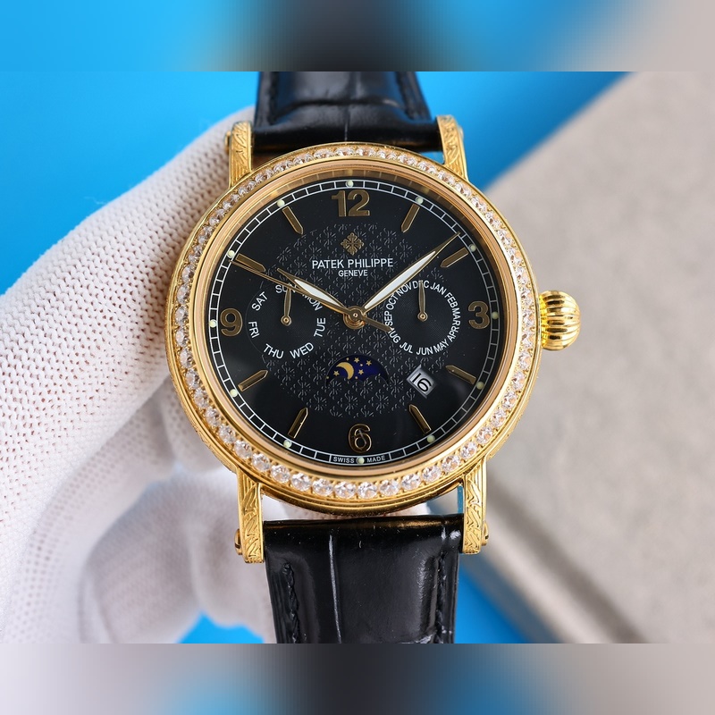 Patek Philippe Calatrava Elegant Engraved Case with Robust Design-2