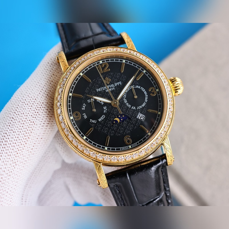 Patek Philippe Calatrava Elegant Engraved Case with Robust Design-3